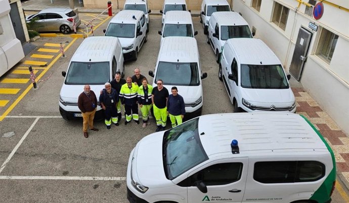 El Área Sanitaria Este de Málaga Axarquía renueva la flota de transporte de material de sus centros sanitarios