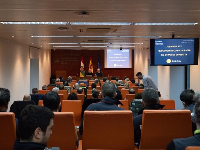 El subdirector General de Emergencias y Protección Civil, Roberto Varona, participa en la jornada formativa sobre ‘Riesgo químico en La Rioja’ organizada por el CECOP SOS RIOJA, coincidiendo con el Día Europeo del 112