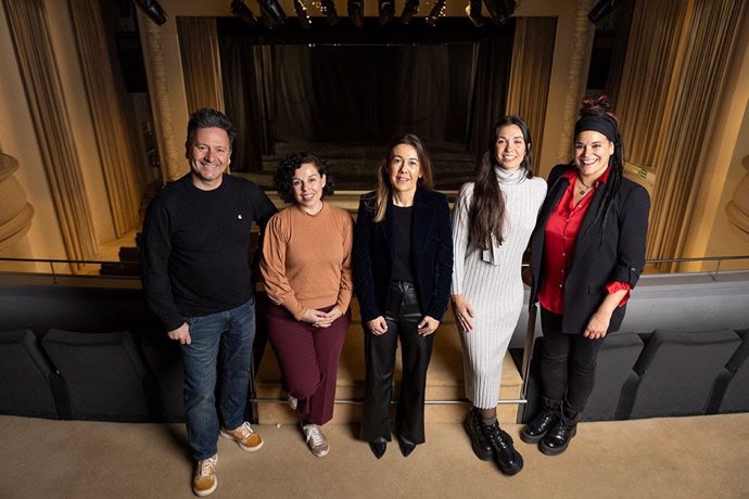 Iván Alonso, María Goiricelaya, Nora Sarasola, Adriana Bilbao y Rakel Rodríguez Ruiz.