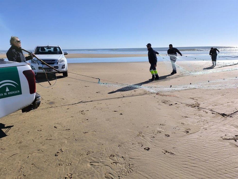 Operación contra la pesca ilegal en la provincia de Huelva.