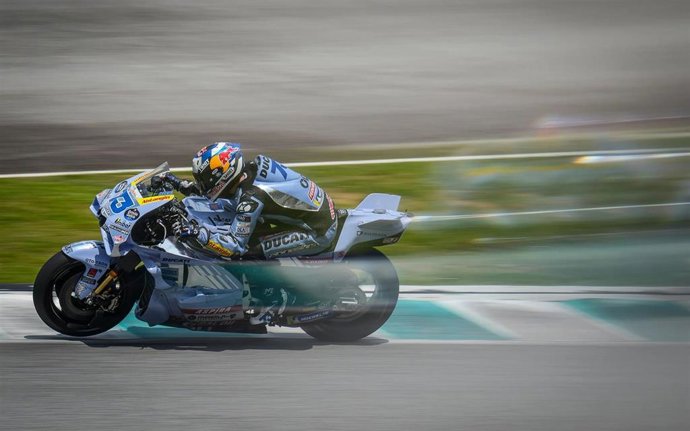 El piloto español Alex Márquez durante el test de pretemporada 2025 en Sepang