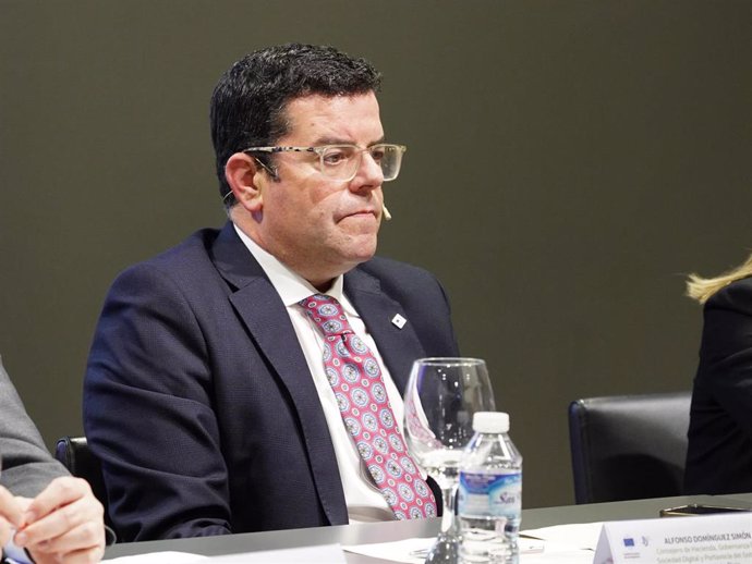 Archivo - El portavoz del Ejecutivo riojano, Alfonso Domínguez