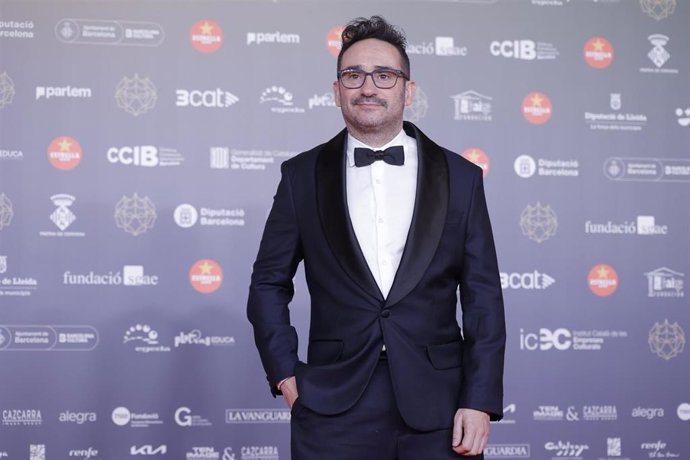 El cineasta J.A. Bayona durante el photocall de los XVII Premis Gaudí de cine, en el Centro de Convenciones Internacional de Barcelona (CCIB), a 18 de enero de 2025