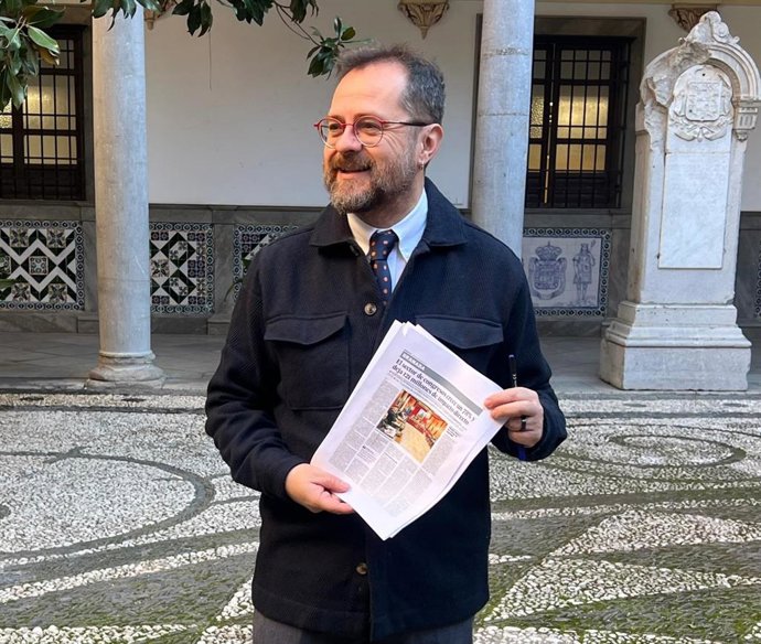 El concejal del PSOE de Granada Juanjo Ibáñez .