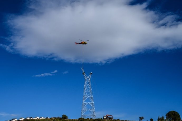 Imatge dels treballs de Xarxa Elèctrica