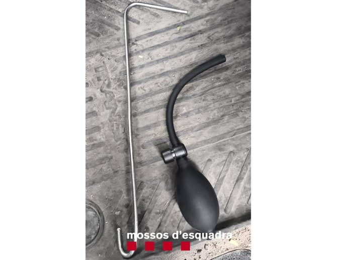 Detienen en un control de paso en Alp al autor de un robo con fuerza en Ripoll (Girona)