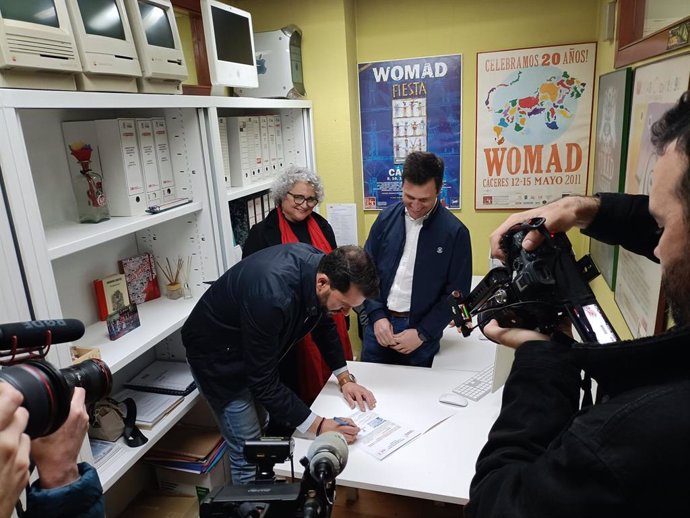 Álvaro Sánchez Cotrina presenta la precandidatura para la Secretaría General del PSOE en la provincia de Cáceres