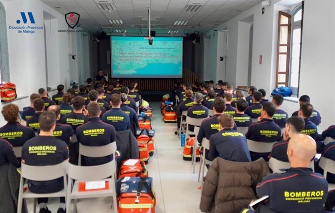 Un total de 73 bomberos del Consorcio Provincial de Málaga (63 correspondientes a las nuevas plazas y 10 de la bolsa) comenzaron este pasado lunes, 10 de febrero, la formación inicial tras su toma de posesión.