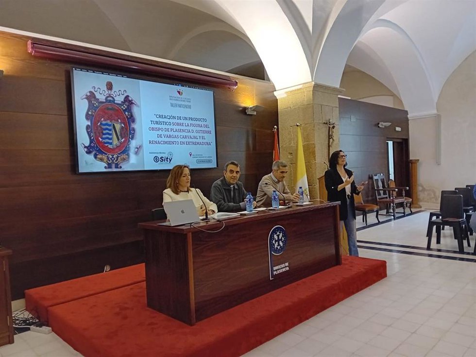 Taller celebrado en Plasencia para impulsar la creación de un producto turístico sobre la figura del obispo Vargas Carvajal