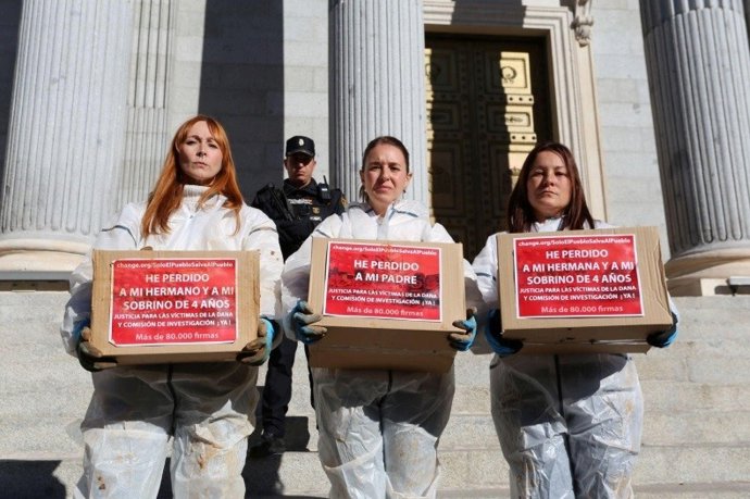 Famílies tornen a exigir al Congrés una investigació per la dana i apunten que tornaran al març si no hi ha resposta