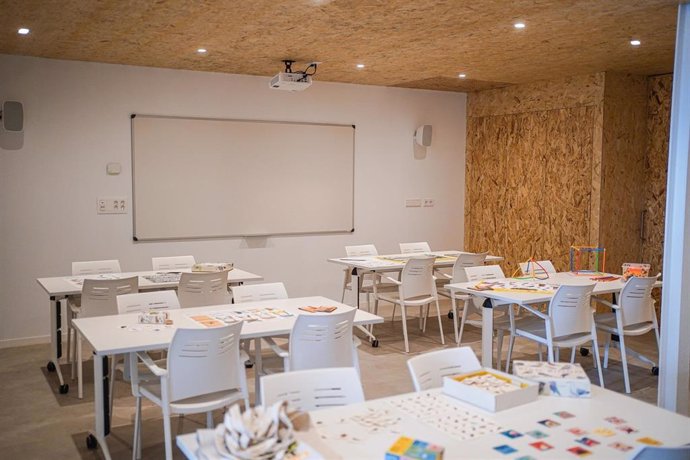 Interior del aula ambiental que se ha estrenado este martes en Esplugues de Llobregat (Barcelona)