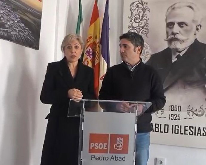 Romero y Reyes, en la sede del PSOE de Pedro Abad.