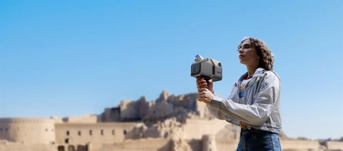 The Eagle 3D scanner is suitable for outdoor uses. Photo via 3DMakerpro.