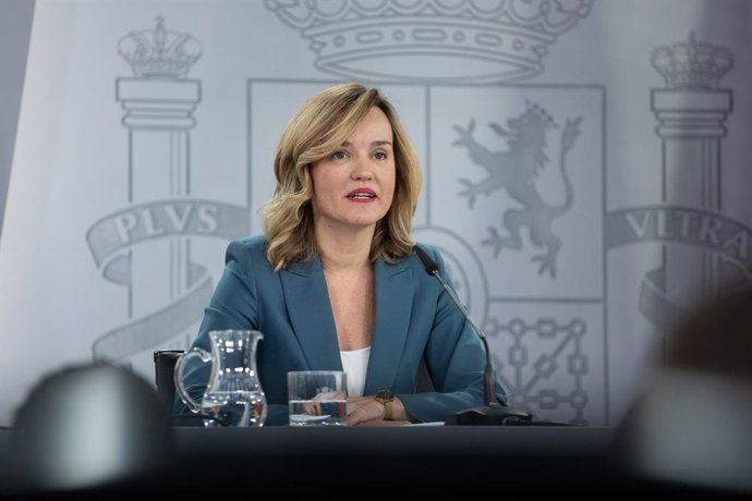 A ministra porta-voz da Educao, Formao Profissional e Esporte, Pilar Alegría, durante a coletiva de imprensa após o Conselho de Ministros, no Palácio Moncloa, em 11 de fevereiro de 2025, em Madri (Espanha). O Conselho de Ministros aprova hoje o