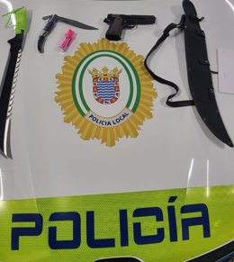 Armas incautadas a un hombre de 25 años durante su detención en Jerez.
