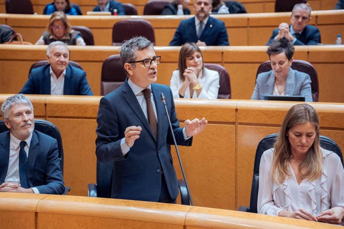 El ministro de la Presidencia, Justicia y Relaciones con las Cortes, Félix Bolaños, interviene durante una sesión de control al Gobierno en el Senado, a 11 de febrero de 2025, en Madrid (España). El Gobierno se enfrenta a la primera sesión de control en e