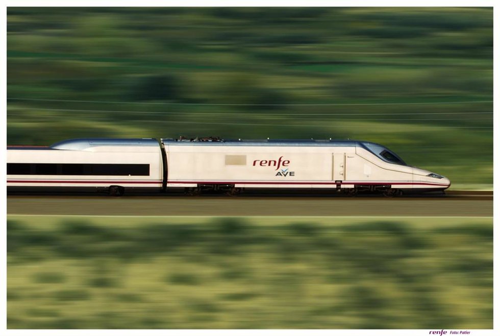 Archivo - Tren AVE De Renfe
