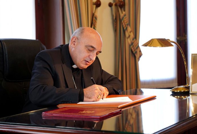 Archivo - Arxiu - L'arquebisbe de València, Enrique Benavent