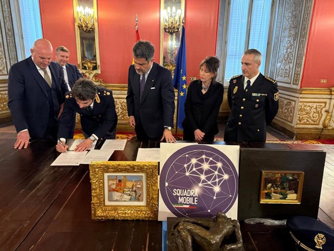 La Policía Nacional ha recuperado en Roma (Italia) dos cuadros, uno de ellos del pintor valenciano Joaquín Sorolla, y una escultura que habían sido robados en España entre 2021 y 2022.