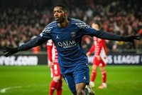 Dembélé acerca los octavos para el PSG