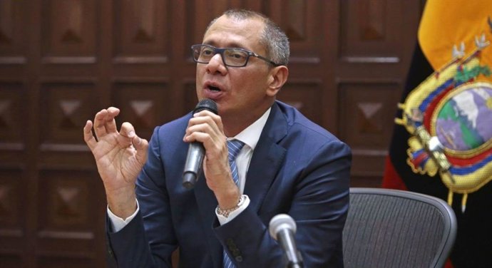 Archivo - Arquivo - Um relatório da Unidad de Investigaciones de Apoyo a la Fiscalía (UIAF), um departamento da Diretoria de Polícia Judiciária, listou o vice-presidente do Equador, Jorge Glas, como um dos três principais suspeitos no caso.