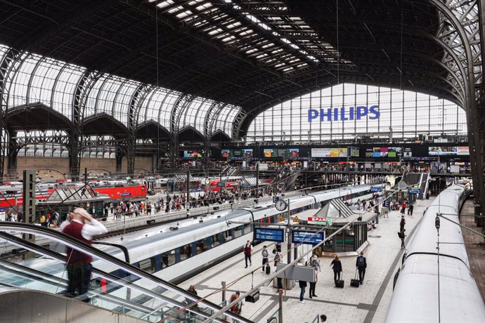 Archivo - Arxiu - Vista d'una estació de tren a Hamburg, nord d'Alemanya