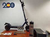 La Policía Nacional detiene a un hombre que acababa de robar la caja de cambio en un bar en Murcia