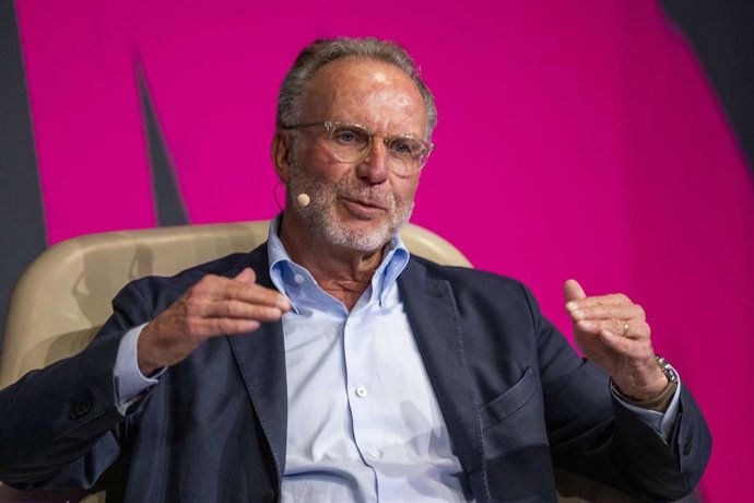 Archivo - El exfutbolista Karl-Heinz Rummenigge, durante un evento.