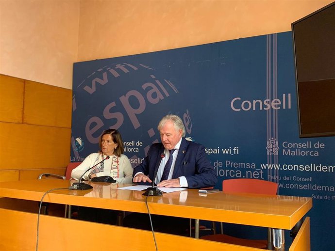 El conseller insular de Turismo, José Marcial Rodríguez, en una rueda de prensa.