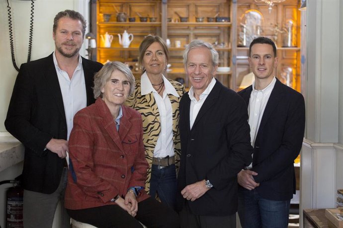 José María Irisarri, Paloma del Río, Víctor García Martín, Beatriz Maesso y Jota Abril, nuevos vicepresidentes de la Academia de Televisión