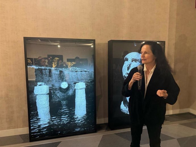 Isabel Muñoz en la presentación de la exposición en Santiago.