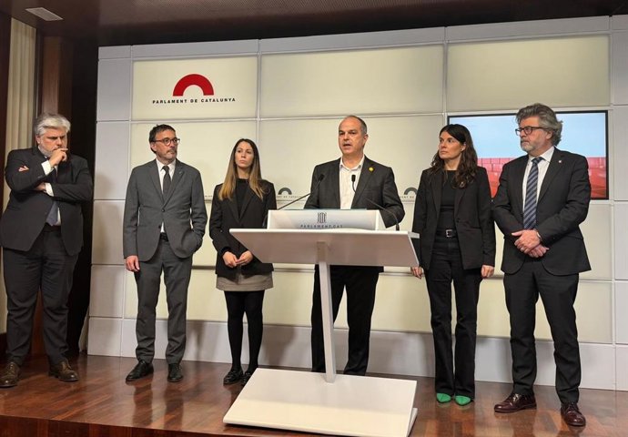 Rueda de prensa de este miércoles del secretario general de Junts, Jordi Turull, junto a los vicepresidentes del partido