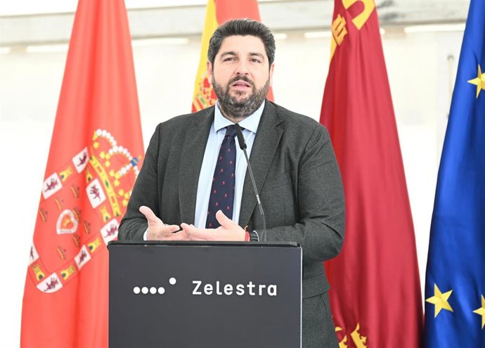 El presidente del Gobierno murciano inaugura la planta solar fotovoltaica construida por Zelestra