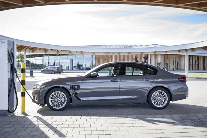 Archivo - El BMW Serie 5, el coche con mayor kilometraje manipulado en España en 2024.