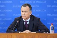 Venzal (PP-A) califica a Bueno de "persona muy honrada" y cree "nada ilegal" recibir "una indemnización"