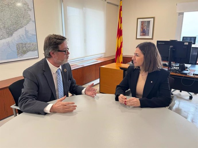 El president del Port de Tarragona, Santiago Castellà, i la delegada de la Generalitat a Tarragona, Lucía López