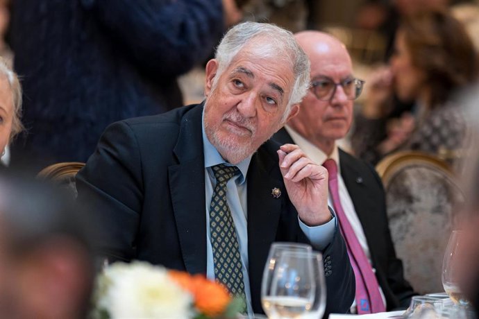 El presidente del Tribunal Constitucional, Cándido Conde-Pumpido, durante el acto de entrega del premio ‘Español Universal 2024’ de la Fundación Independiente, en el Hotel Wellington, a 7 de febrero de 2025, en Madrid (España). El galardón ha recaído en J