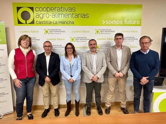 Presentación del I Plan Estratégico de Desarrollo Rural y Reto Demográfico por parte de Cooperativas Agro-Alimentarias de C-LM.