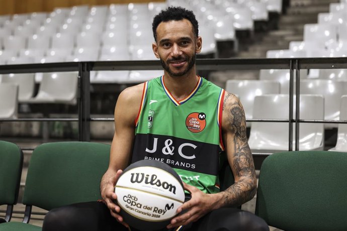 Adam Hanga durante o Media Day do Joventut Badalona antes da Copa da Espanha, Copa del Rey, Basquete no Palau Olimpic Badalona em 10 de fevereiro de 2025 em Badalona, Espanha.