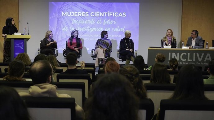 Coloquio 'Mujeres científicas: Inspirando el futuro de la investigación en salud'