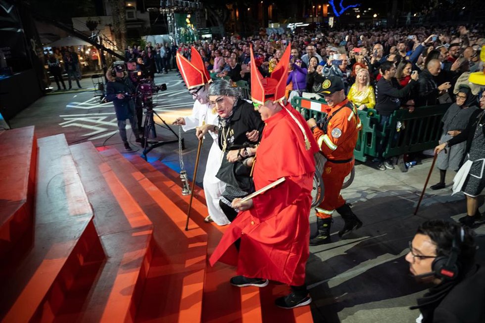 Archivo - Pasacalles antes del pregón inaugural del Carnaval de Las Palmas de Gran Canaria, en el parque Santa Catalina, a 10 de febrero de 2023, en Las Palmas de Gran Canaria, Gran Canaria, Canaria (España). El Carnaval de Las Palmas de Gran Canaria co