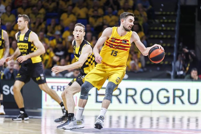 Archivo - Tomas Satoransky y Marcelinho Huertas