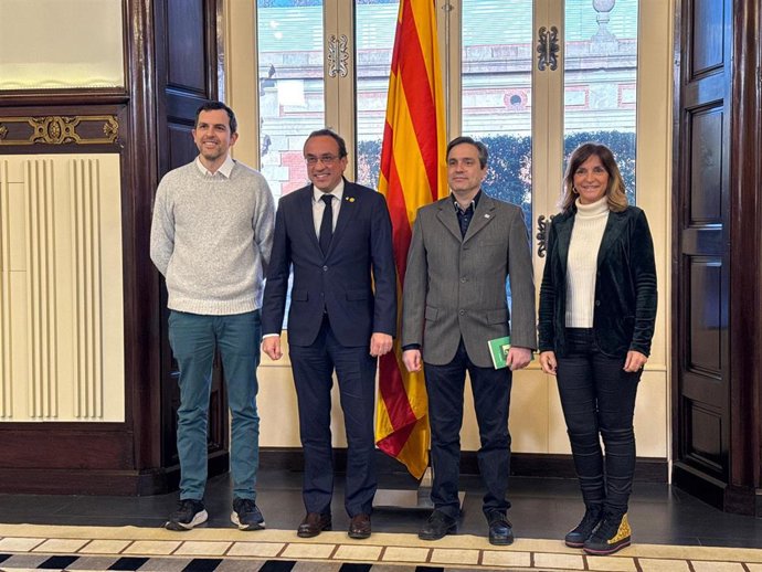 Archivo - Rull se reúne con los promotores de la ILP sobre la independencia en el Parlament, a 7 de enero de 2025