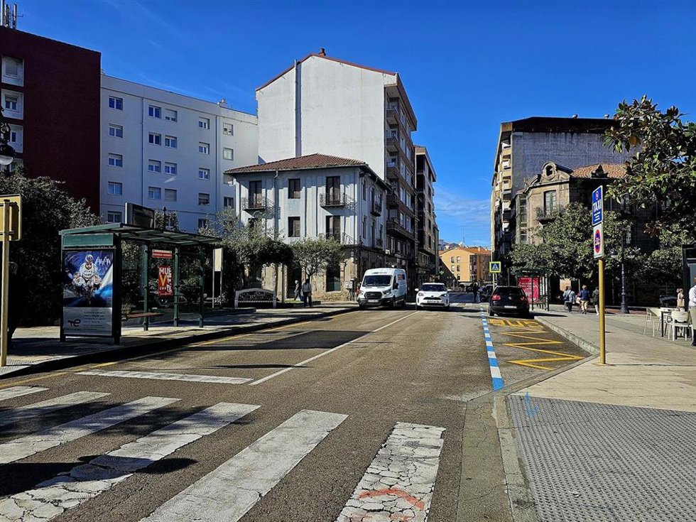 Archivo - Tramo de la calle Julian Ceballos 