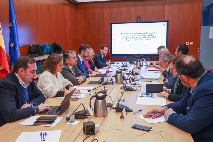 La Junta de Andalucía y el Ministerio para la Transición Ecológica y el Reto Demográfico constituyen el 'Foro de Diálogo sobre Doñana'.
