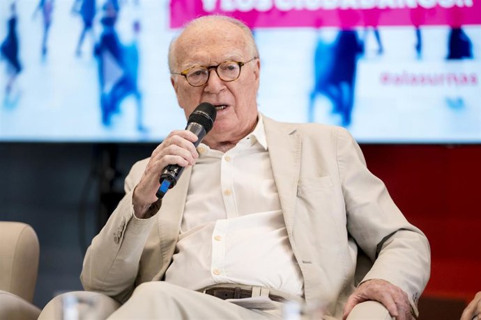 Archivo - El abogado, político y escritor Nicolás Sartorius, durante el acto de presentación del manifiesto 'A las urnas las ciudadanas y los ciudadanos', en el Círculo de Bellas Artes, a 12 de julio de 2023, en Madrid (España). Se trata de una iniciativa