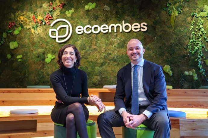 CEAJE y Ecoembes renuevan su compromiso para fomentar la economía circular entre los jóvenes empresarios.