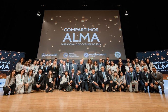 Archivo - Padrinos y madrinas Mediolanum Aproxima Zona Noreste e Islas