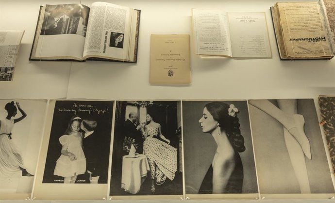 Archivo - El Institut Valencia d'Art Modern (IVAM) propone al público conocer los fondos documentales del fotógrafo Gabriel Cualladó (Massanassa, 1925 - Madrid, 2003) y el archivo de Pepe Miralles (Xàbia, 1959) en una visita a sus almacenes.