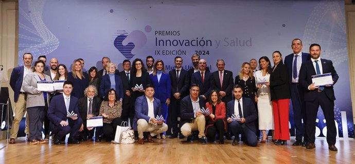 Foto familia empresas ganadoras IX edición